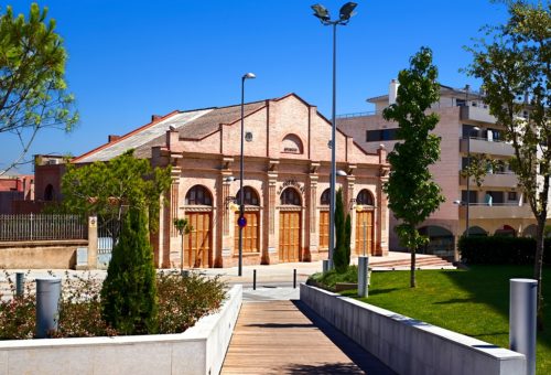 Edifici de La Patronal de Sant Quirze del Vallès.
