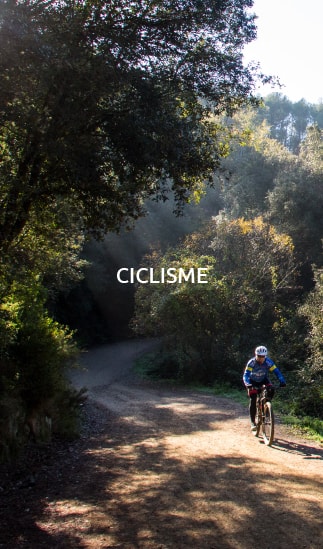 un ciclista de ruta pel vallès occidental